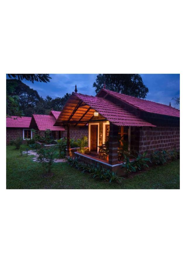 The Horse & Chariot Hotel Madikeri Exterior photo